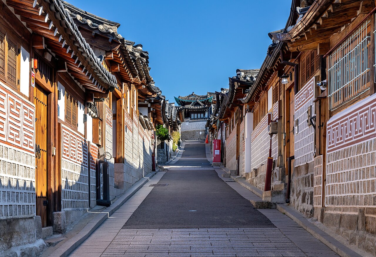 A street of traditional houses in Seoul